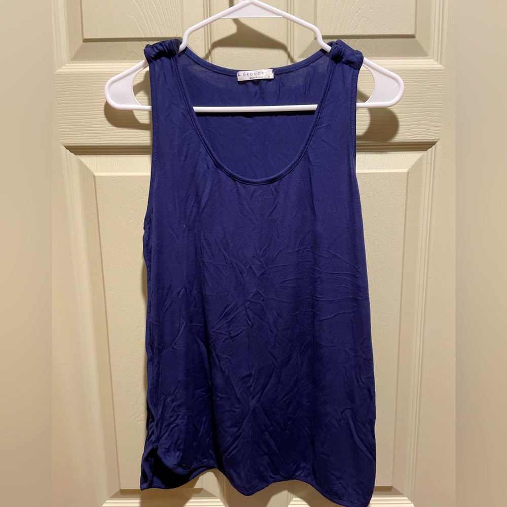 Nursing tank